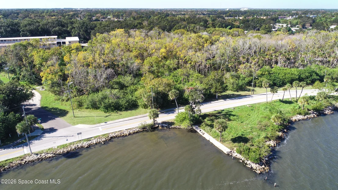 Photo of 620 Dixon Boulevard