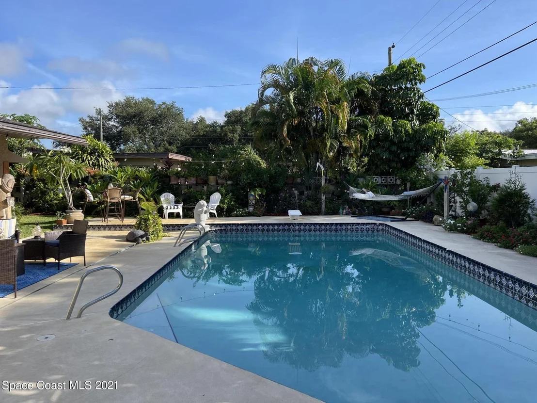 Photo of 1545 Echo Drive