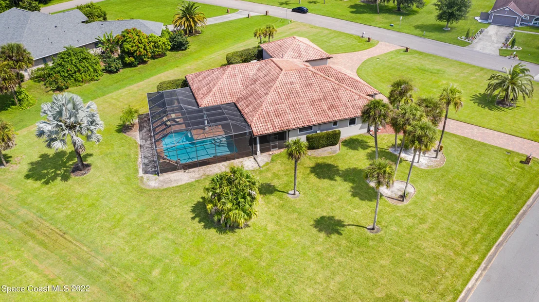 Photo of 903 Bluegrass Lane