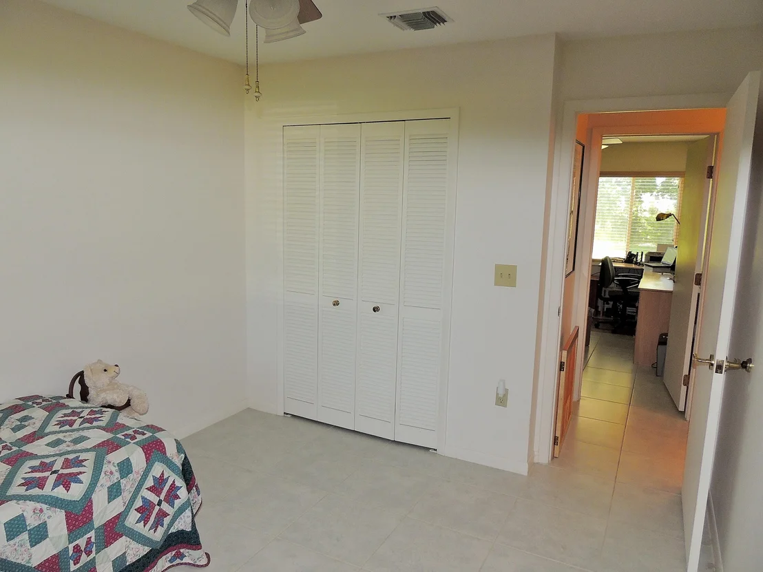Photo of 1801 Laurel Oak Drive N