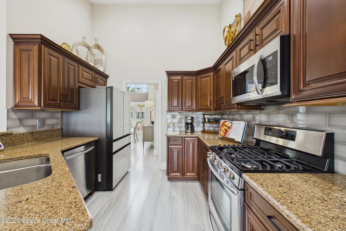 Photo of 1122 Egret Lake Way