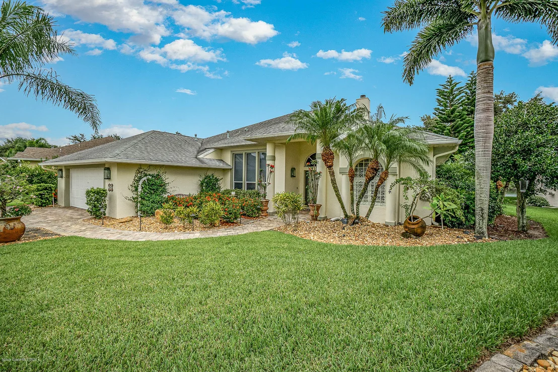 Photo of 925 Wildwood Drive