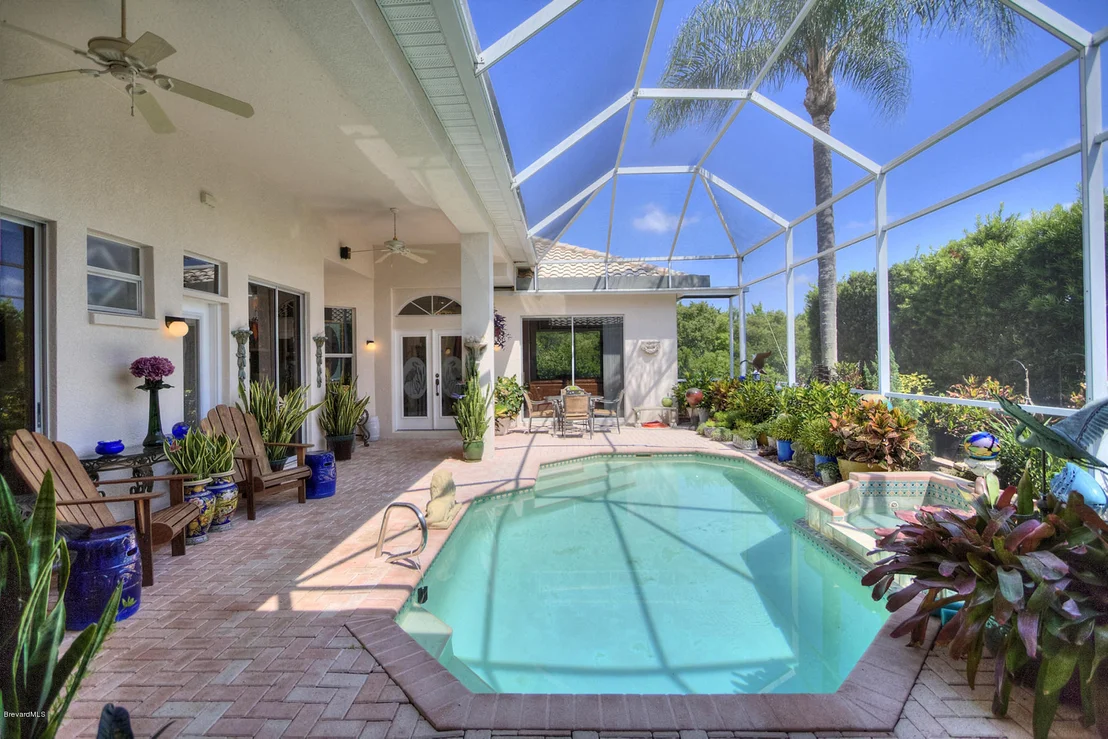 Photo of 931 Palm Brook Drive