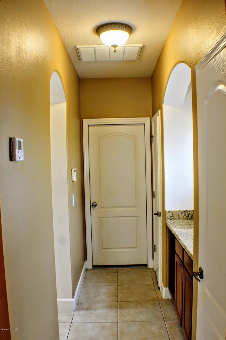 Photo of 1475 Talon Way