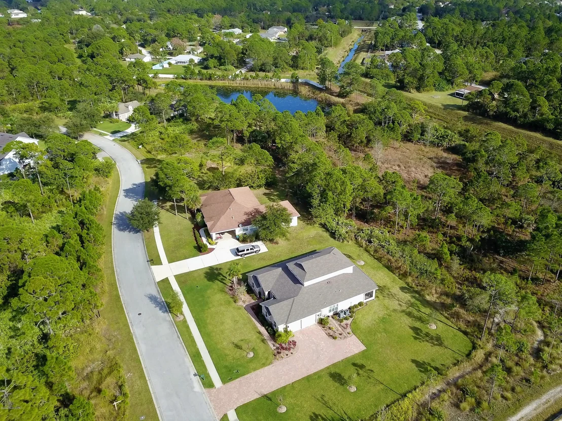 Photo of 2191 Windbrook Drive SE