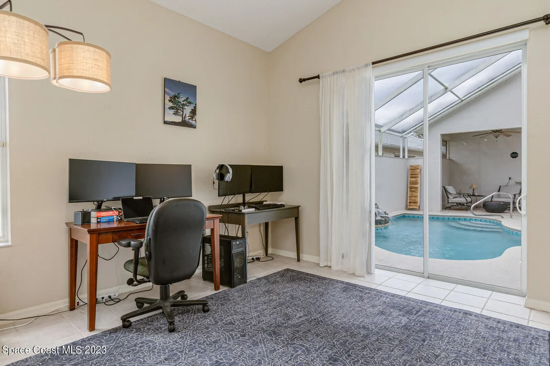 Photo of 859 Villa Drive