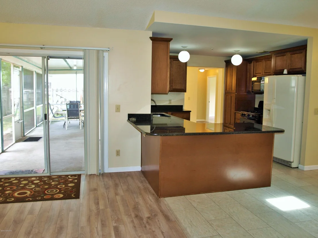 Photo of 164 Oak Lake Road