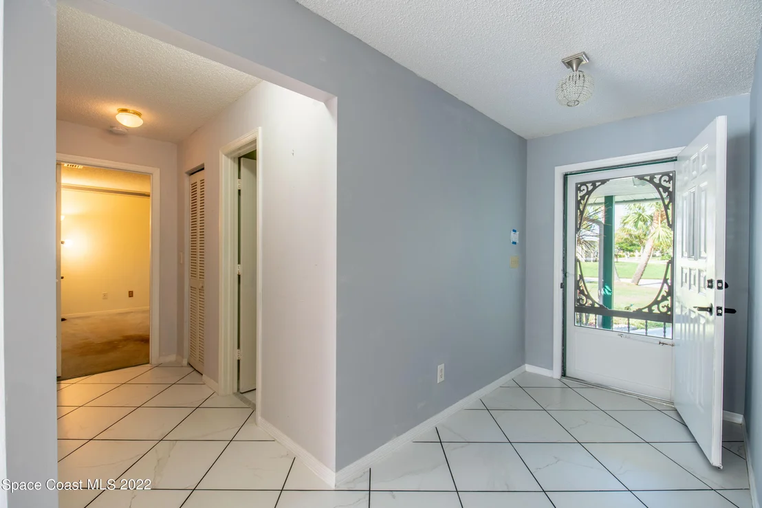 Photo of 573 Orange Avenue