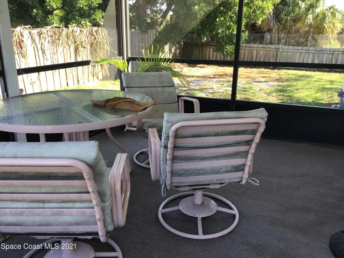 Photo of 301 Live Oak Lane