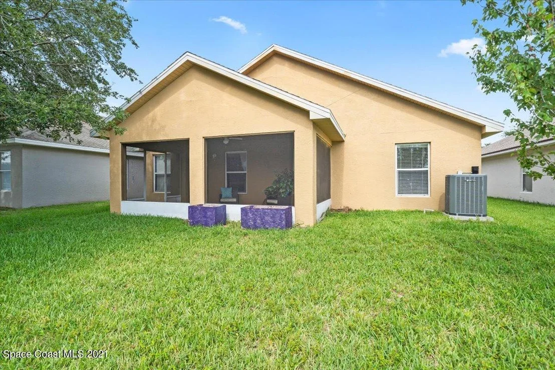 Photo of 1055 Sedgewood Circle