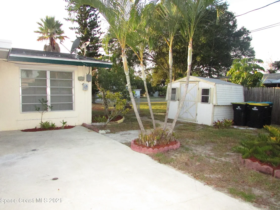 Photo of 1229 Wild Rose Drive NE