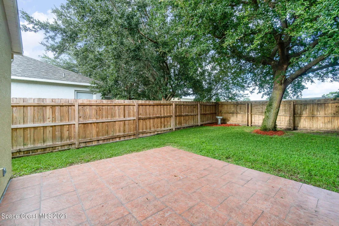 Photo of 946 Riviera Point Drive