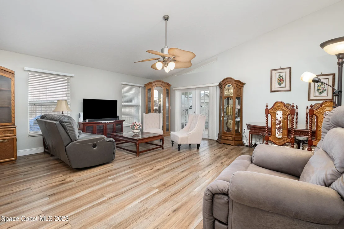 Photo of 1698 Palm Ridge Road