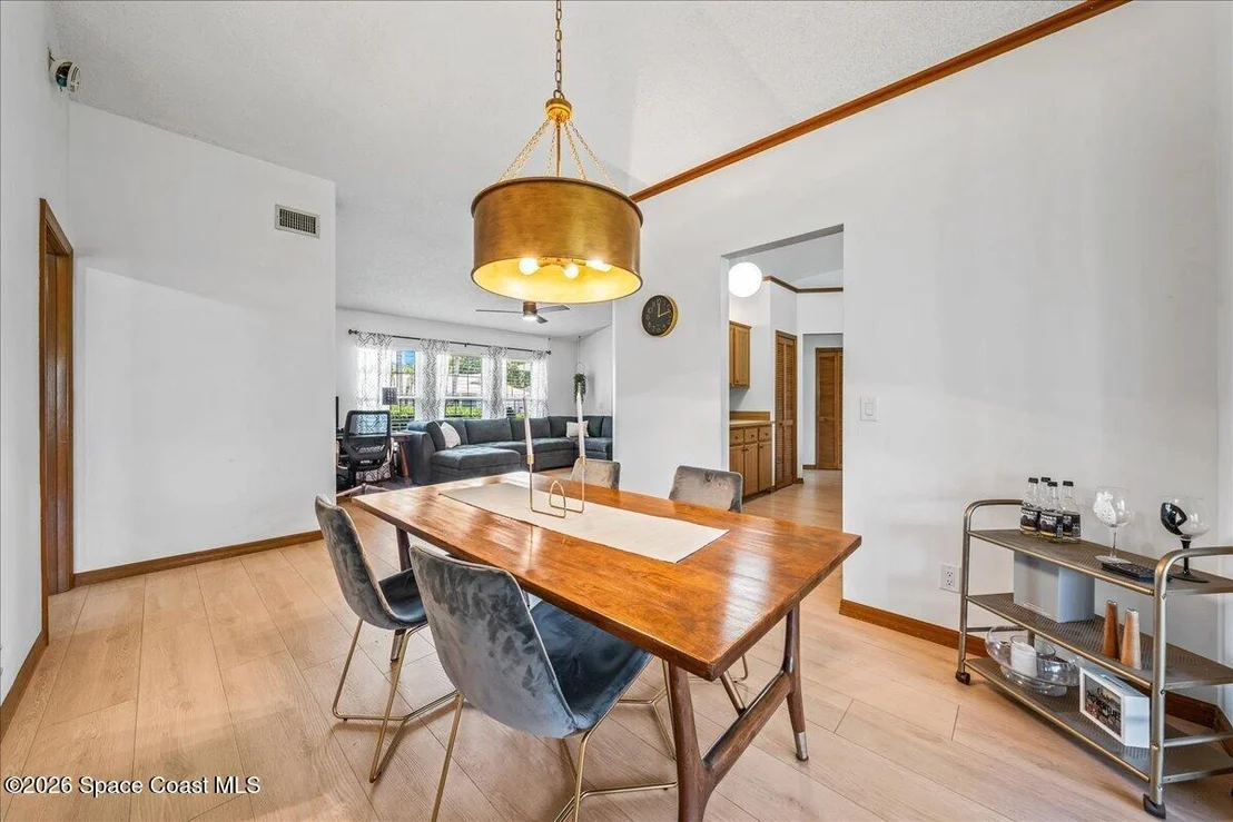 Photo of 2794 Nobility Avenue