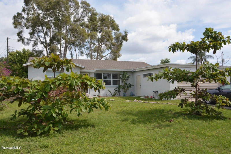 Photo of 982 Golf Street