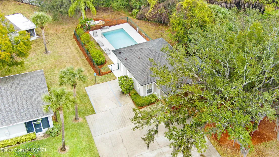 Photo of 1641 Derby Lane