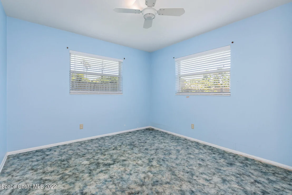 Photo of 2205 Lakeview Drive