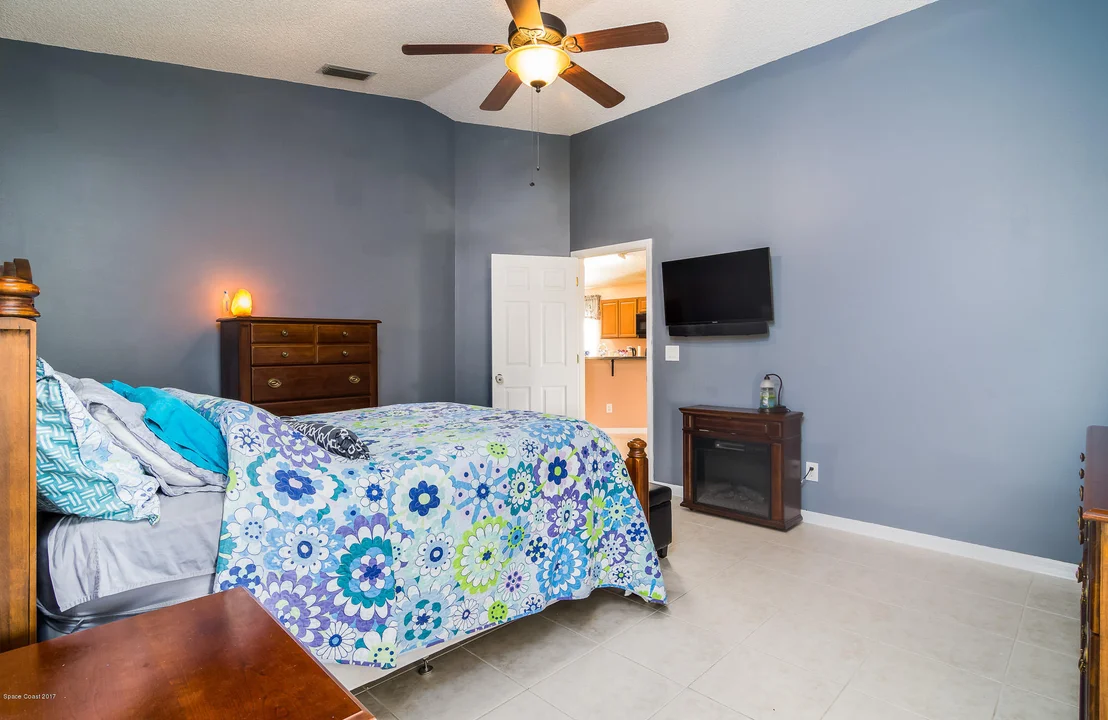 Photo of 2881 Saint James Lane