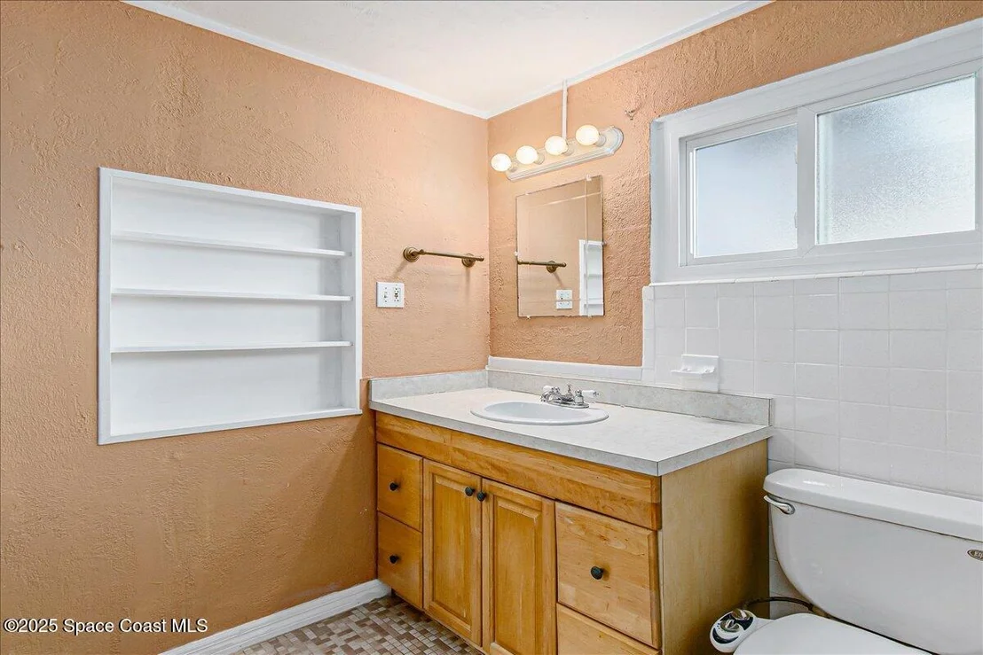 Photo of 2222 Meridian Avenue