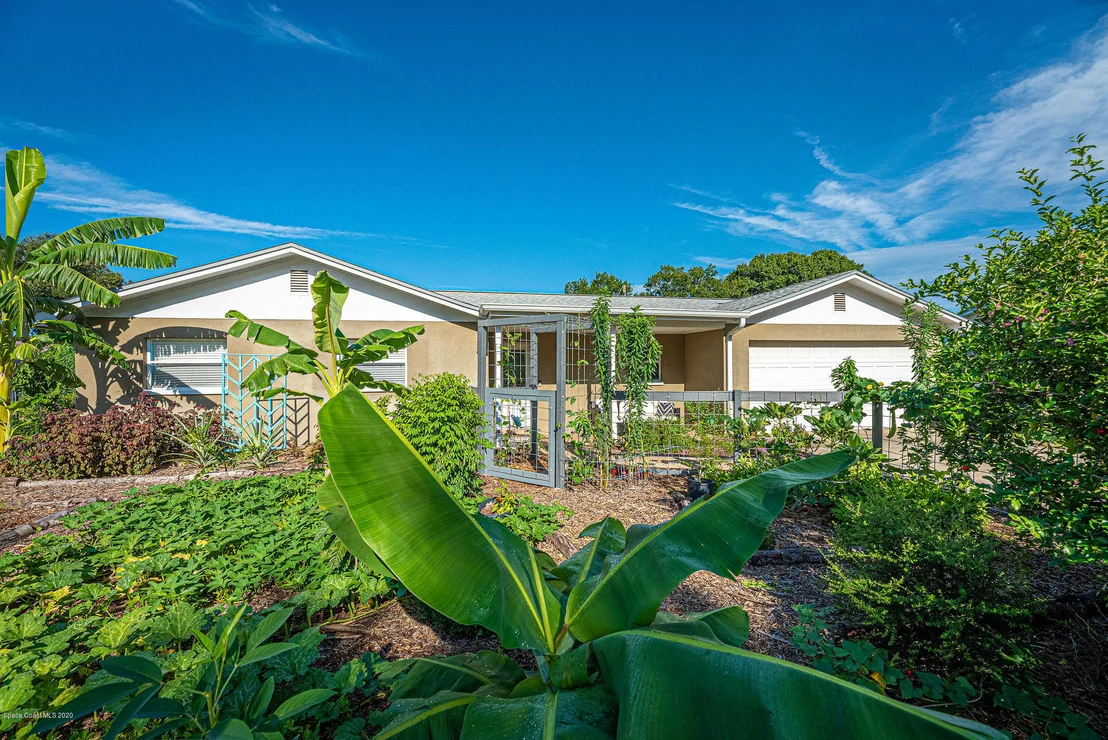 Photo of 2622 Diplomat Drive