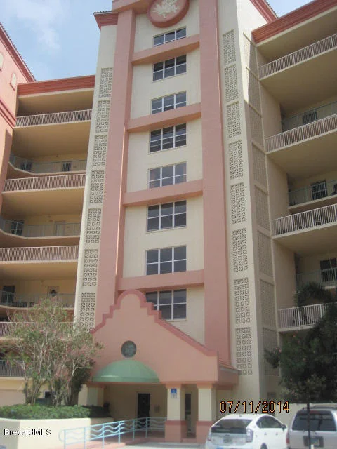 Photo of Unit 404 at 100 Riverside Drive