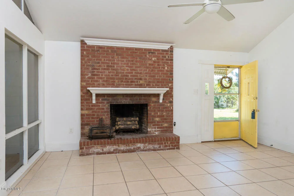 Photo of 555 Hall Road