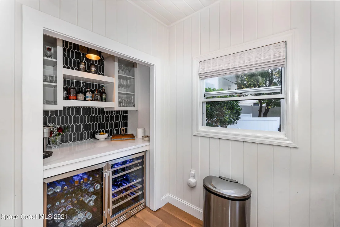 Photo of 40 Barton Avenue