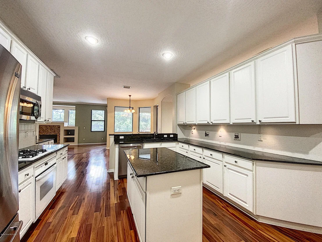 Photo of 6019 Newbury Circle