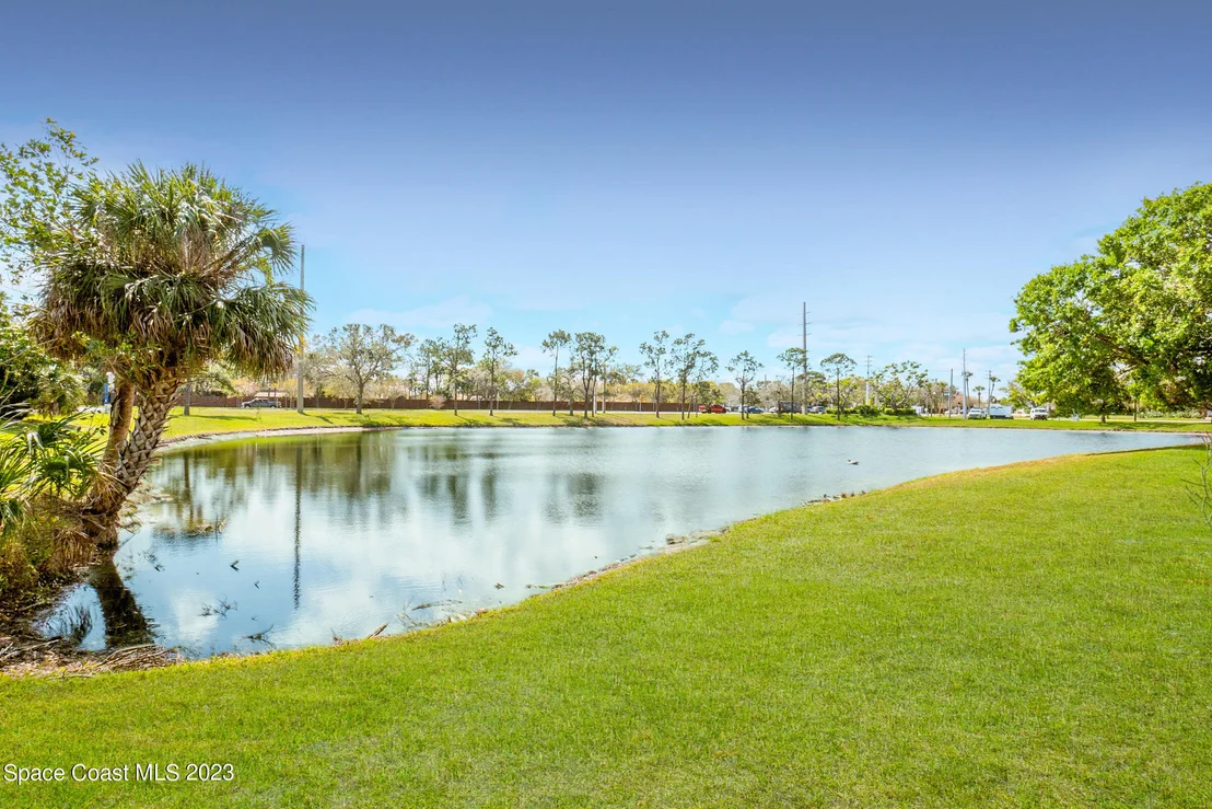 Photo of 365 Mission Oak Drive