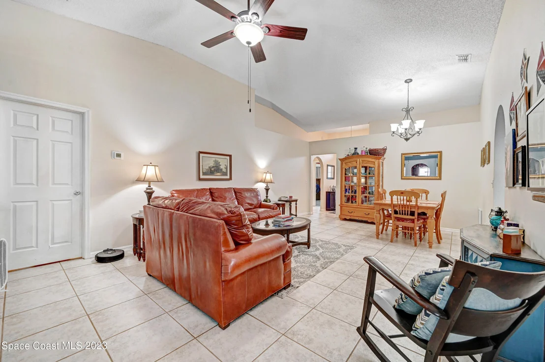 Photo of 8593 Winder Way