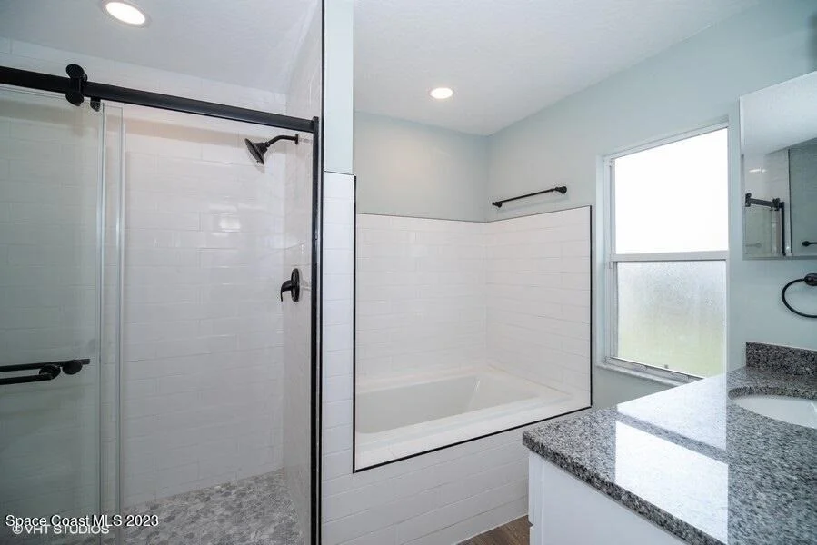 Photo of 943 Pine Creek Circle NE