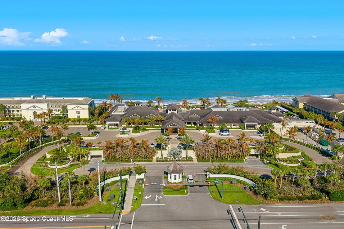 Photo of 680 Ocean Road