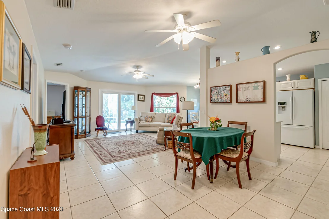 Photo of 615 Sedgewood Circle