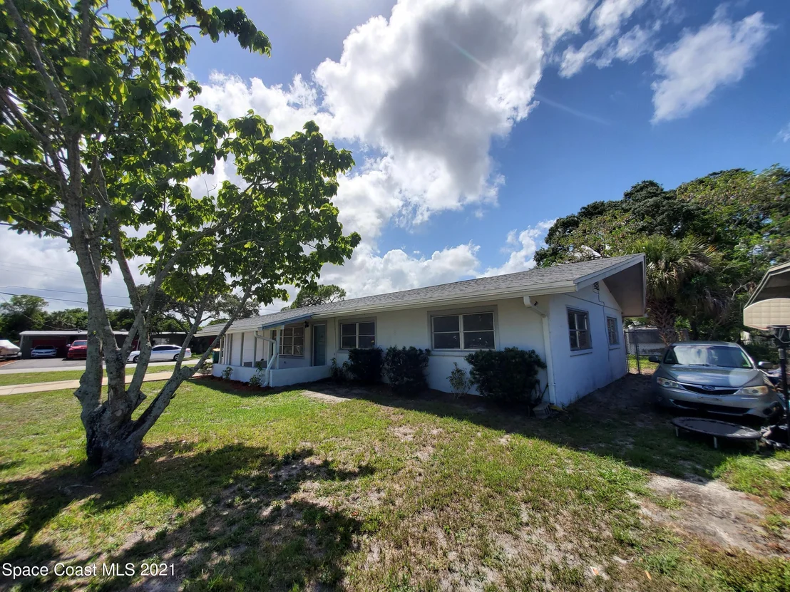 Photo of 2511 Vernon Drive NE