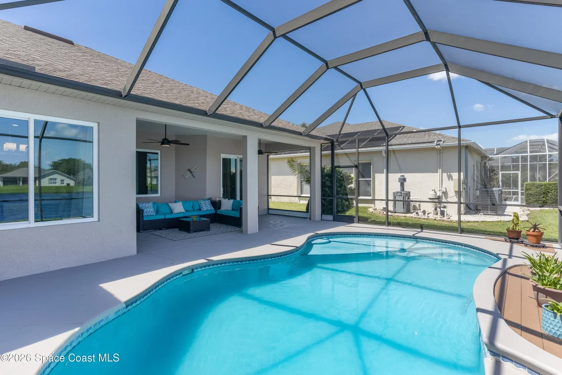 Photo of 4757 Alamanda Drive