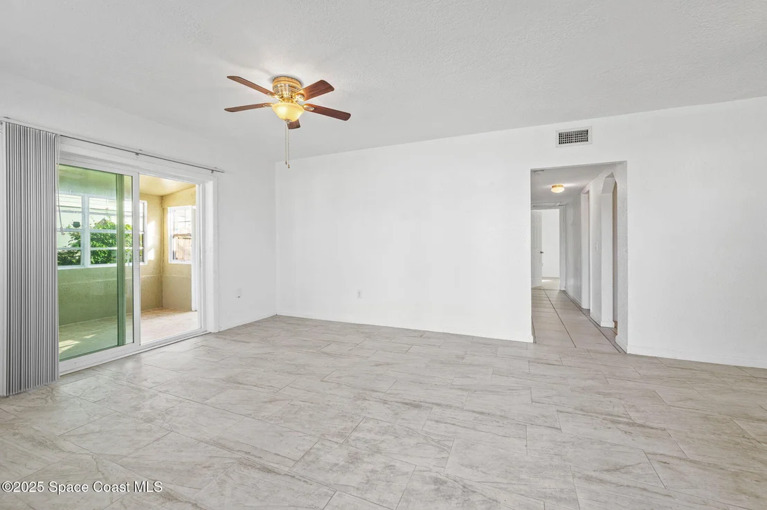 Photo of 907 Espanola Way
