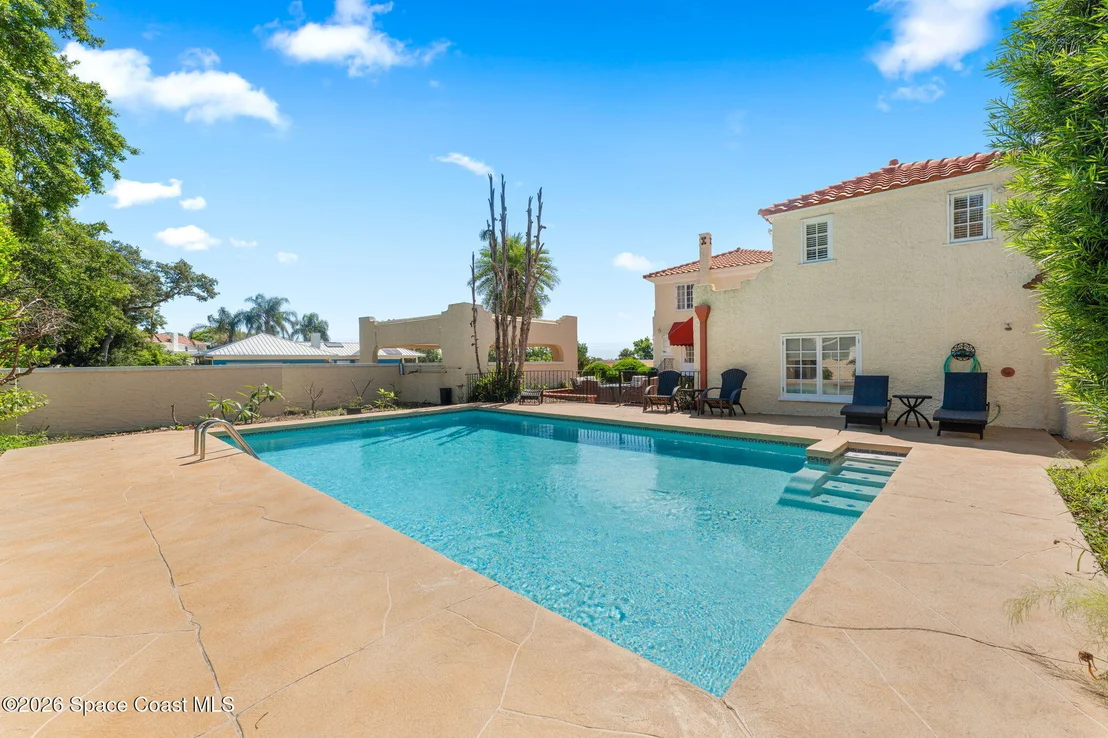 Photo of 2105 Mac Farland Drive