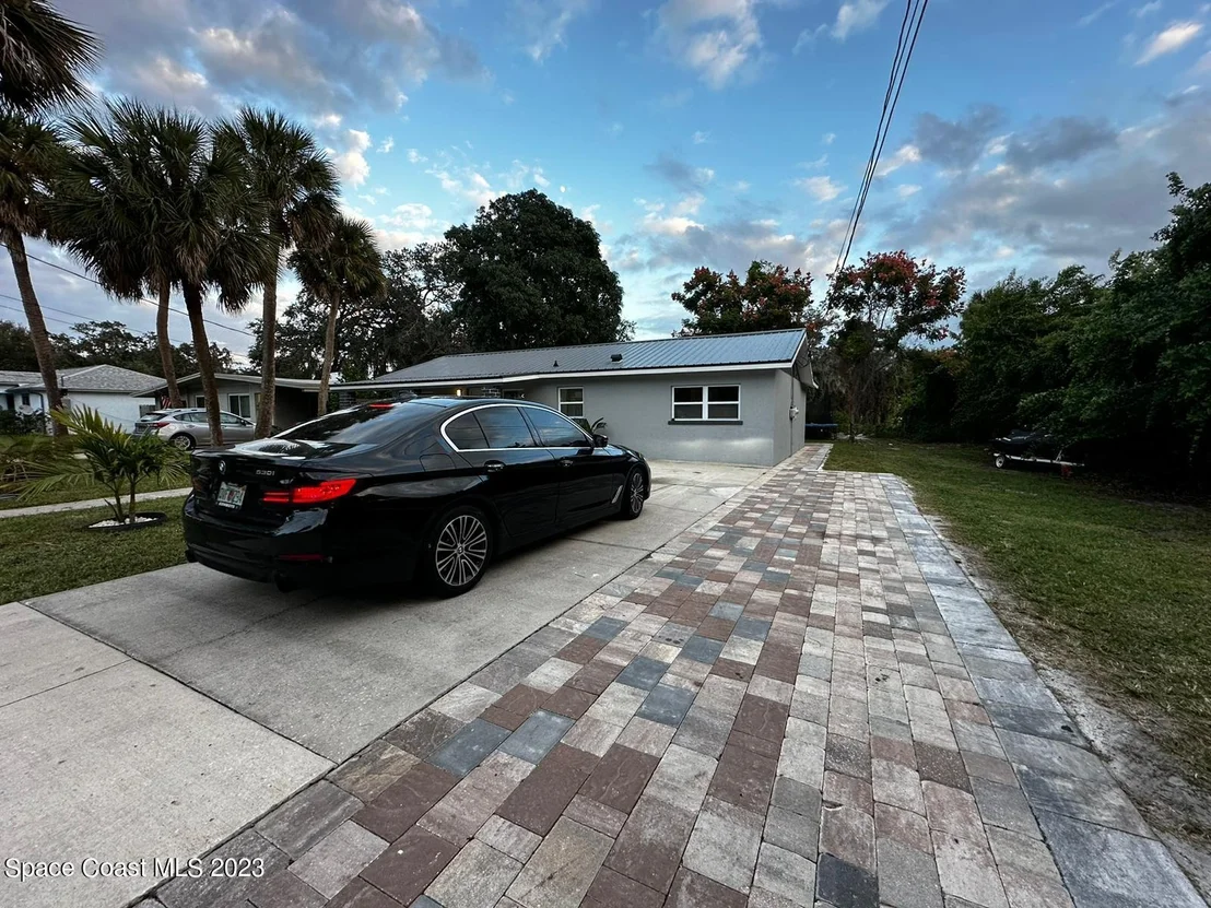 Photo of 1083 Sea Grape Drive