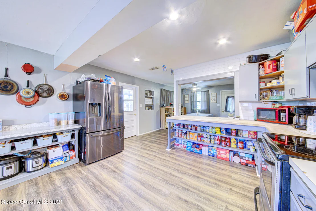Photo of 1213 Vassar Lane