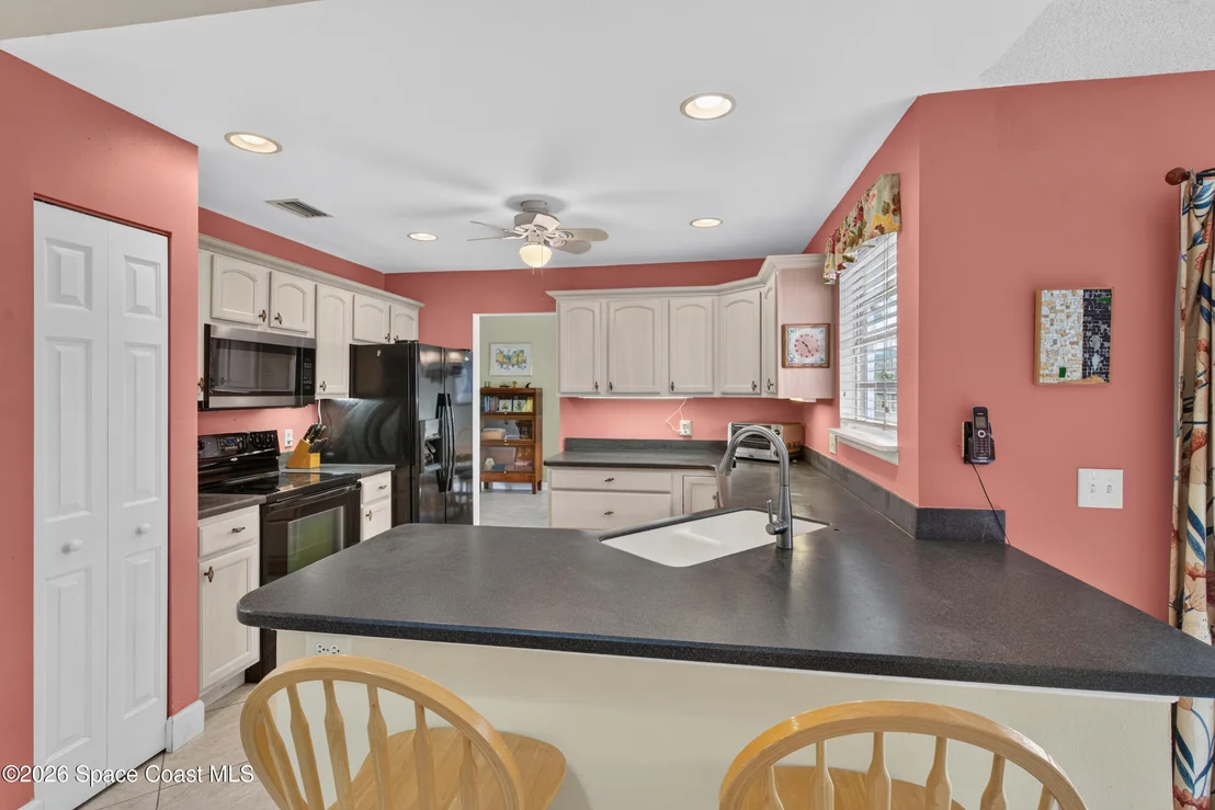 Photo of 621 Seven Gables Circle SE