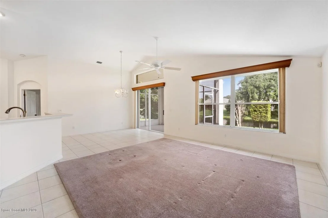 Photo of 902 Shaw Circle