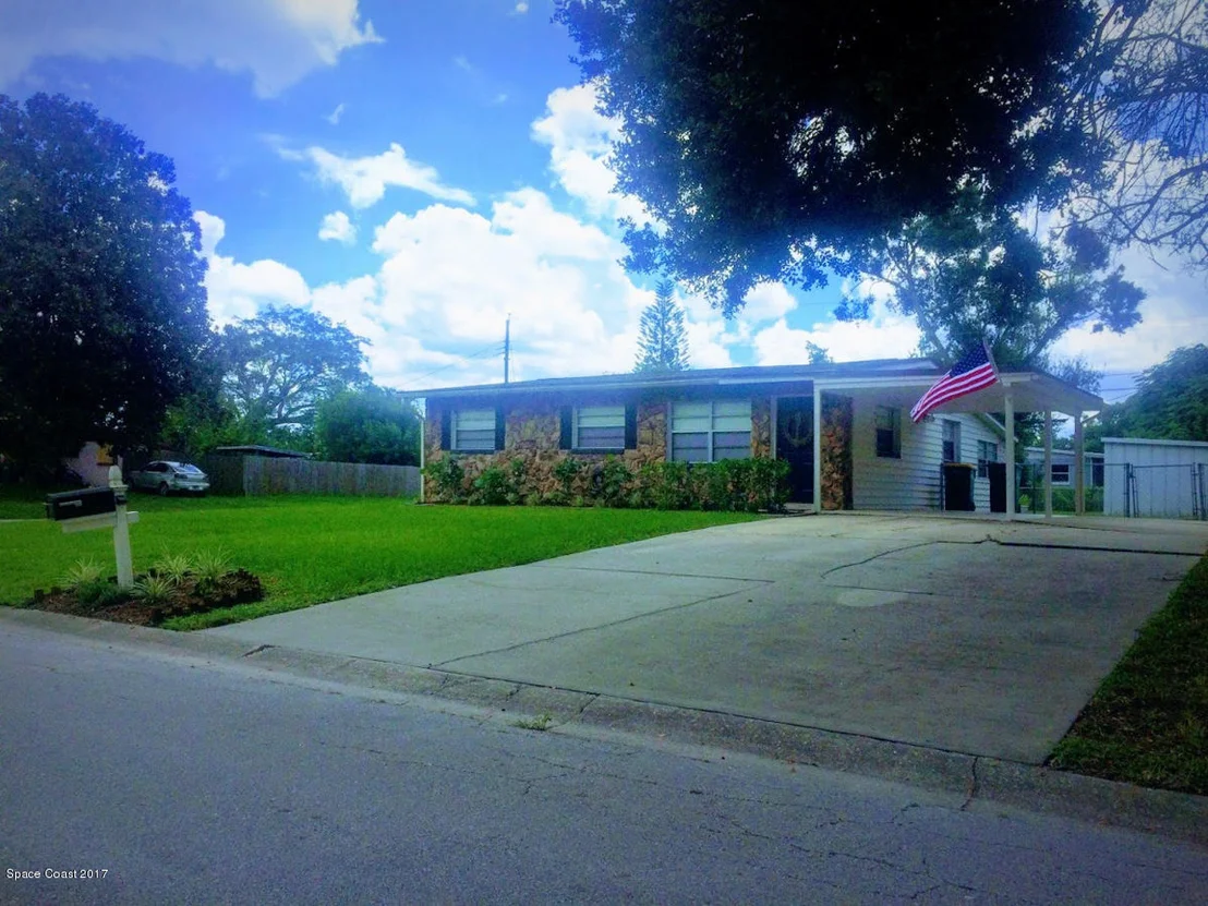 Photo of 2285 Dordon Drive