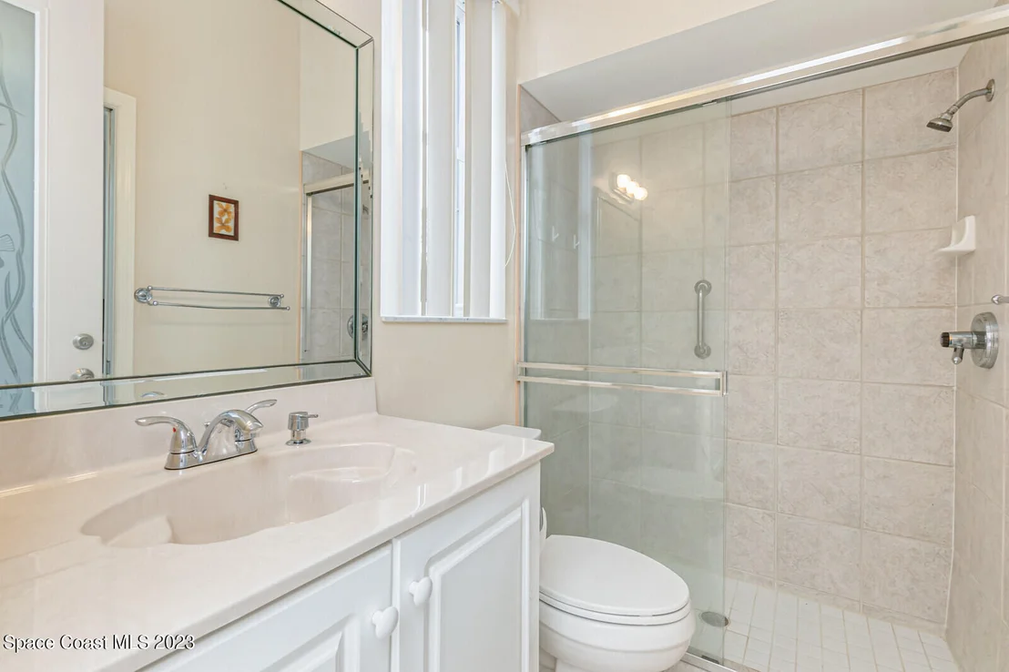 Photo of 859 Villa Drive