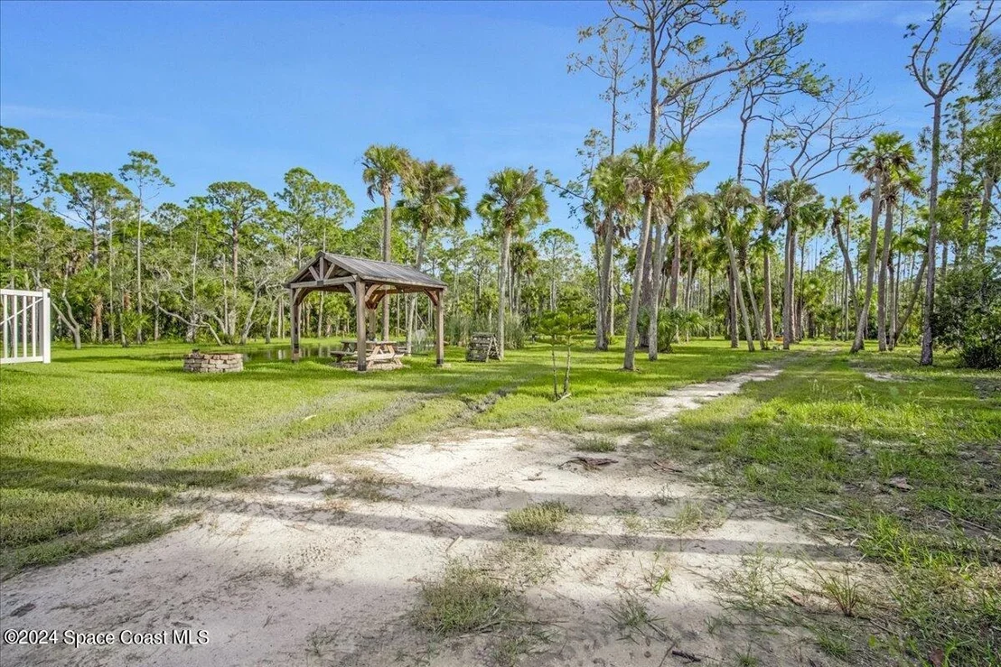 Photo of 1845 Timbers West Boulevard