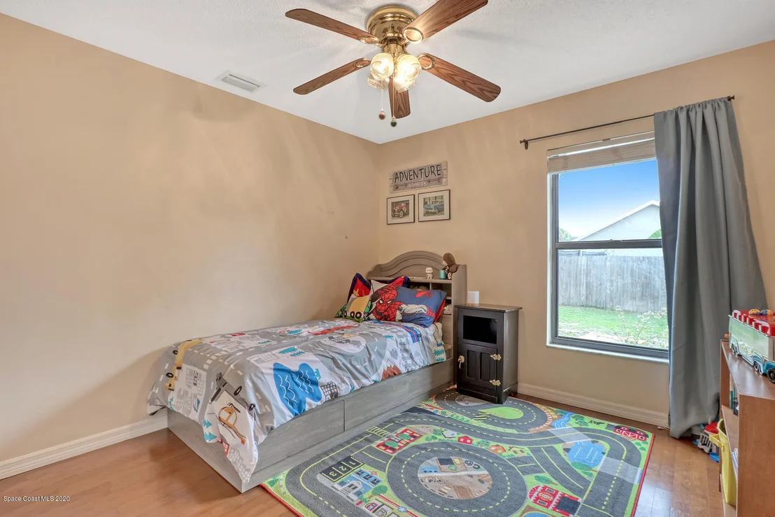 Photo of 1034 Abell Circle