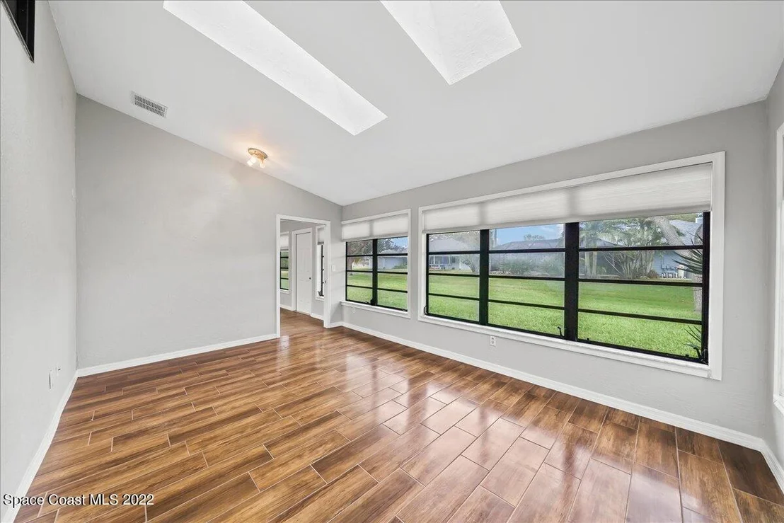 Photo of 1272 Silver Lake Drive