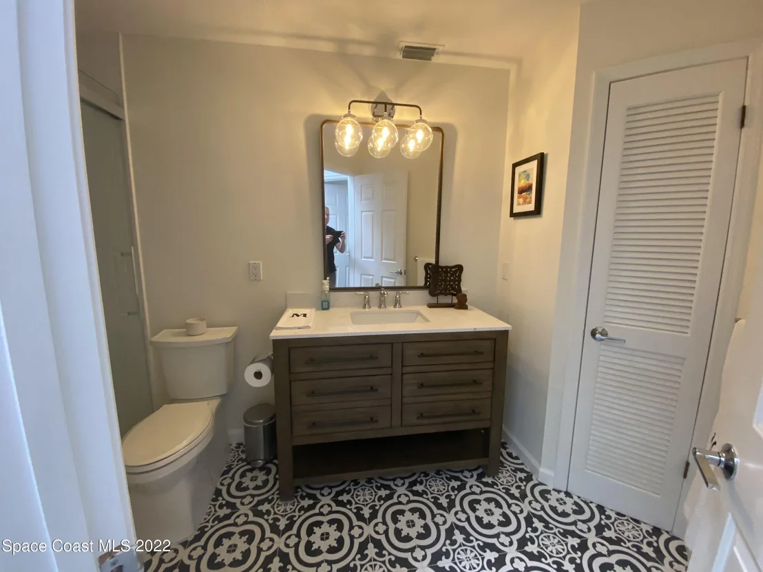 Photo of 460 Bay Point Drive