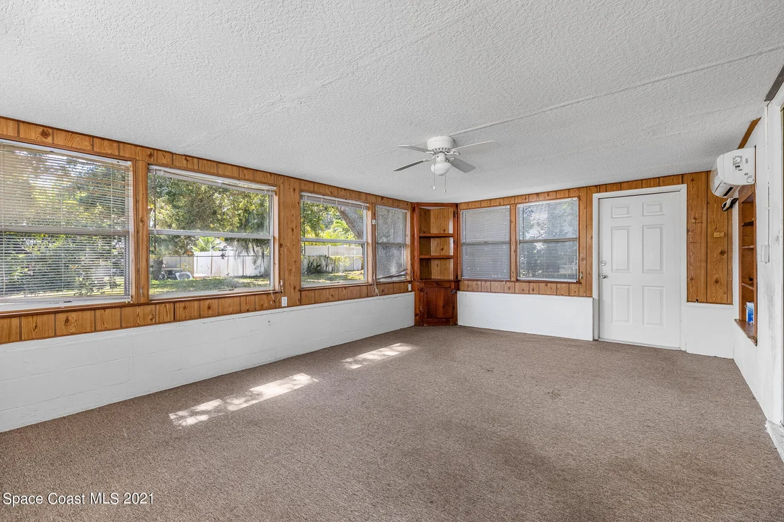Photo of 401 Bunker Street