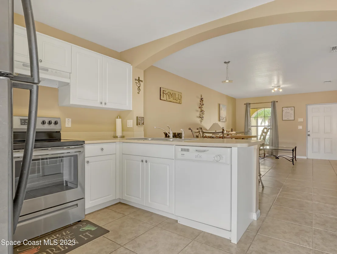 Photo of Unit 103 at 990 Luminary Circle