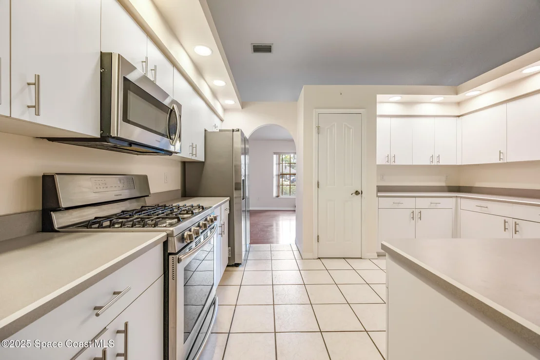 Photo of 2500 Fairfield Drive